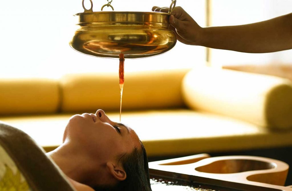 Shirodhara & Champisagge – popular Ayurveda Spa
