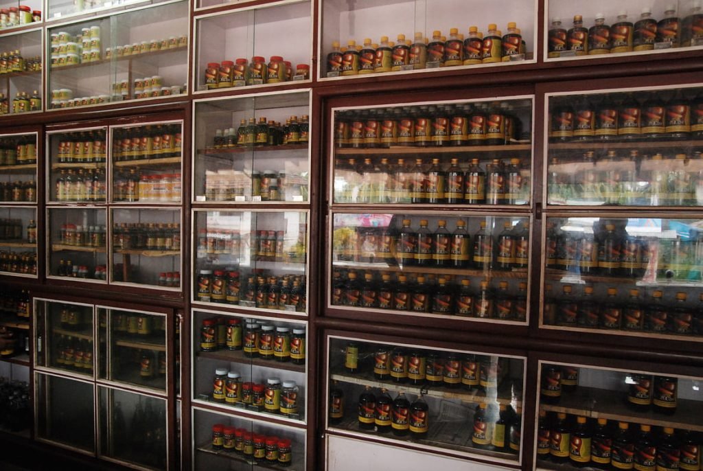 Itoozhi-Ayurveda-Vaidyashala-Ayurvedic-Dispensary-in-Sasthamangalam-Trivandrum
